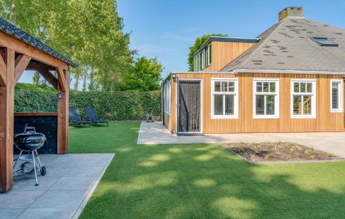 Oud Kempen Bungalow 41 — 5-Star Luxury Hotel in Stavenisse, Netherlands