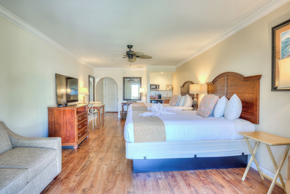 La Fiesta Ocean Inn And Suites - photo 11
