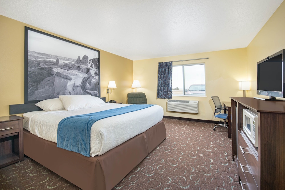 Four Seasons Inn - photo 6