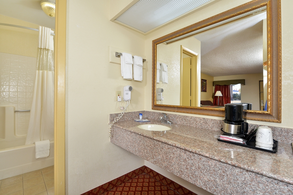 Americas Best Value Inn Brookhaven - photo 13