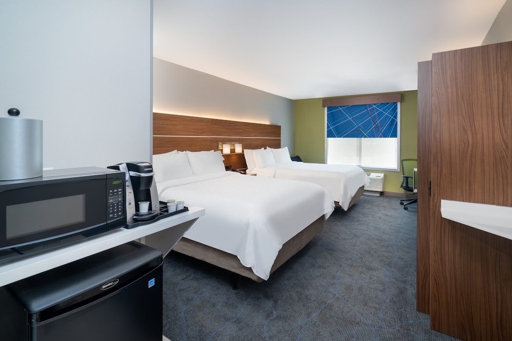 Holiday Inn Express And Suites Dahlonega University Area an IHG Hotel - photo 56