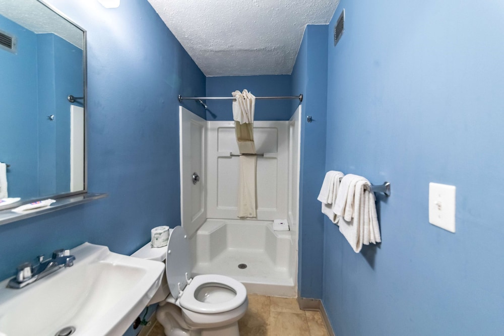 Studio 6 Extended Stay Greensboro NC I 40 - photo 27