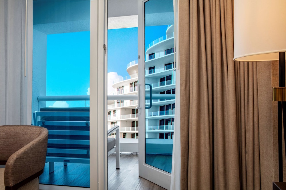 Conrad Fort Lauderdale Beach - photo 10