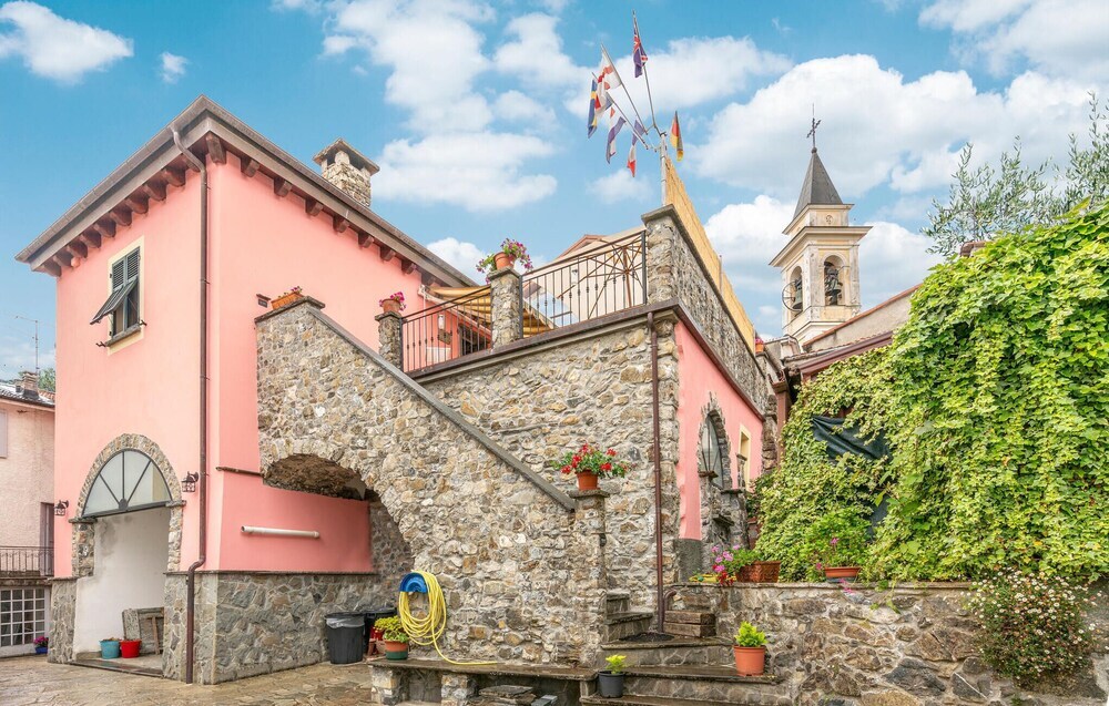 Cà Da Suntina — 4-Star Luxury Hotel in Maissana, Italy