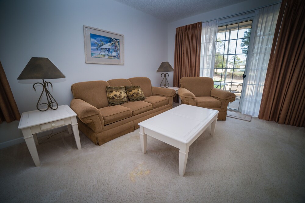 Barefoot Resort & Yacht Club - photo 48