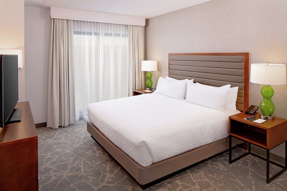 Embassy Suites by Hilton Boston Marlborough - photo 7