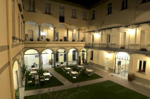 Amelié Lago d Orta Hotel in Omegna, Italy