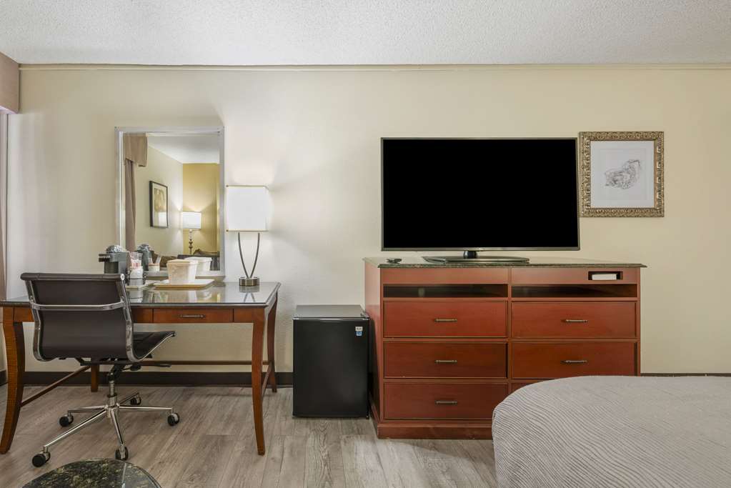 Quality Inn Alamosa - photo 15