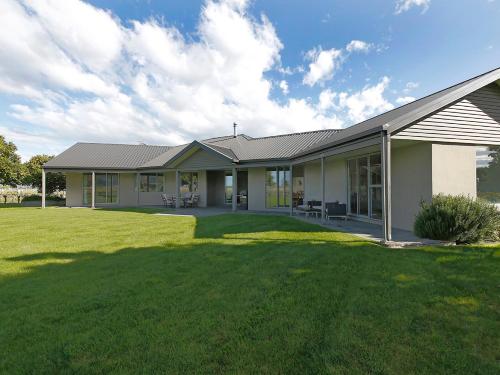 Marlborough Magic Rapaura Holiday Home — 4-Star Luxury Hotel in Blenheim, New Zealand