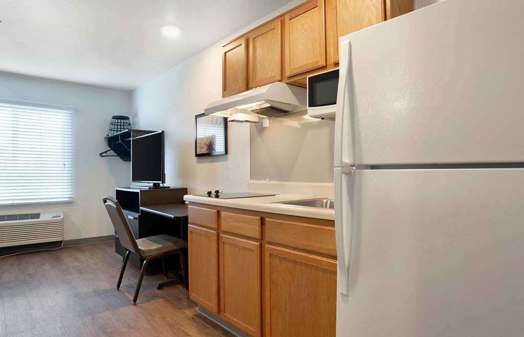 Extended Stay America Select Suites Panama City Callaway - photo 10