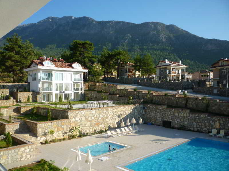 Orka Gardens Apartments — 4-Star Luxury Hotel in Filyos, Turkey
