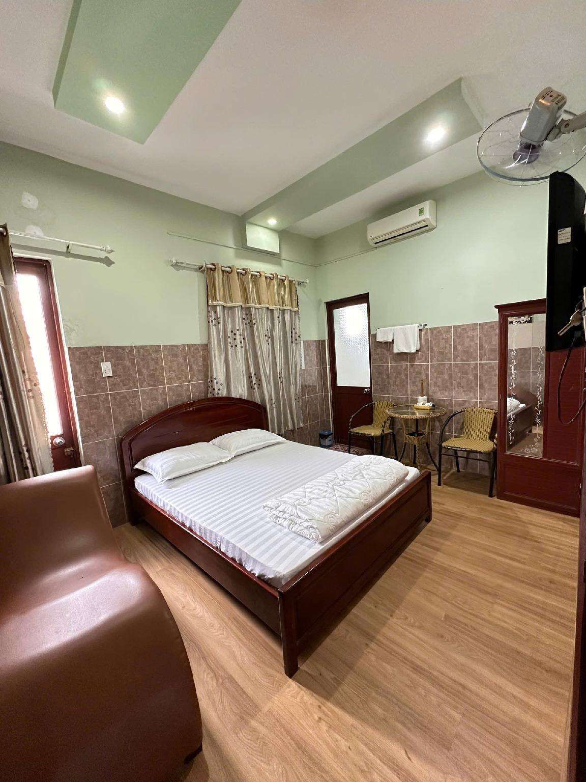 nhà nghỉ Hoa Quỳnh in Bien Hoa, Vietnam