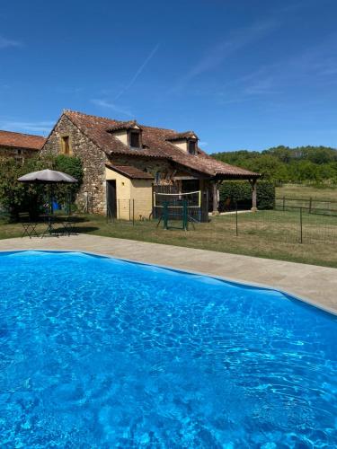 Peaceful Comfortable Retreat with Pool - last minute hotel in Unknown City