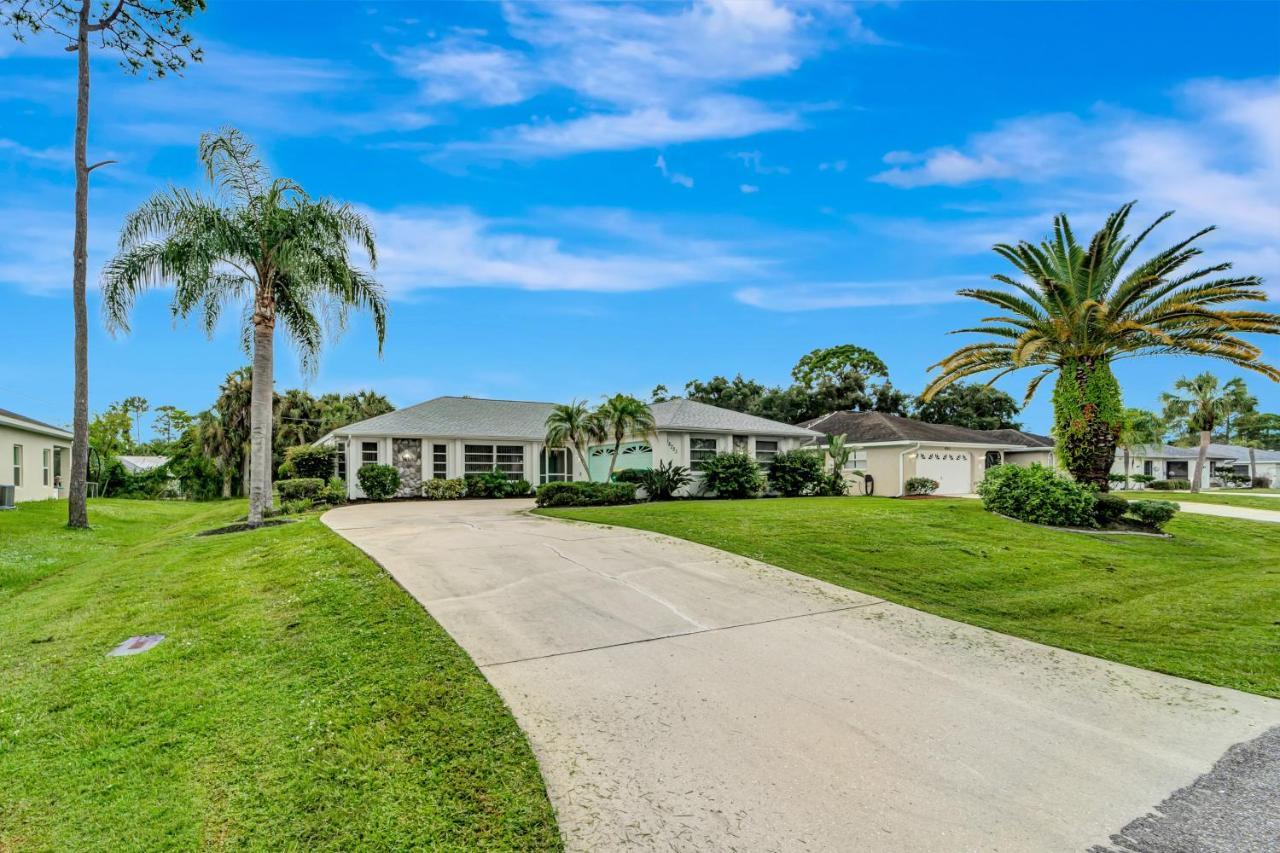 Tropical Oasis in Port Charlotte, United States