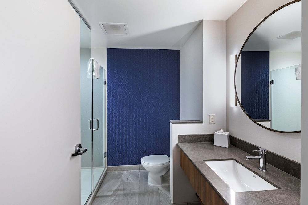 Fairfield Inn & Suites Houston Memorial City Area - photo 14