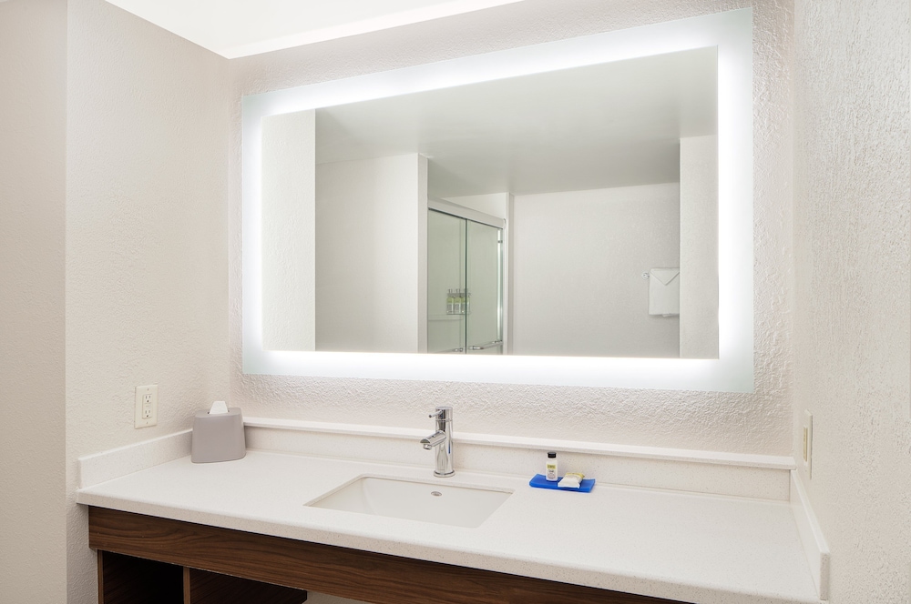 Holiday Inn Express Statesboro by IHG - photo 15