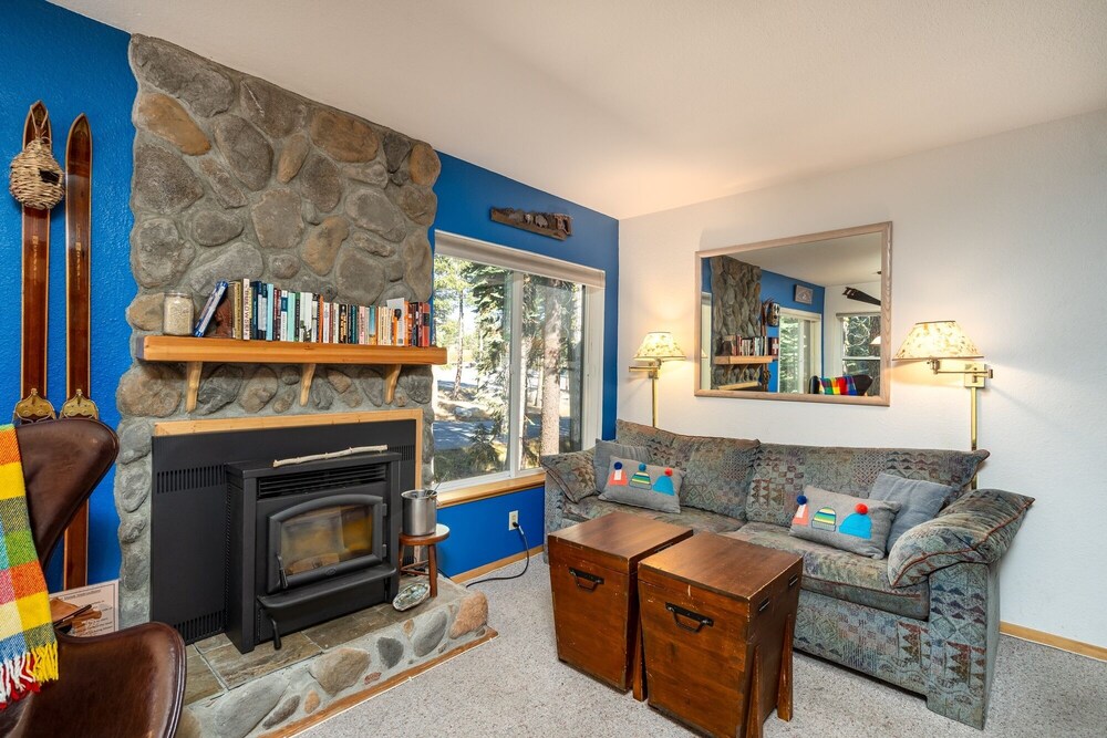 Cozy Corner Tamarack Condo 19 — 4-Star Luxury Hotel in Arnold, United States