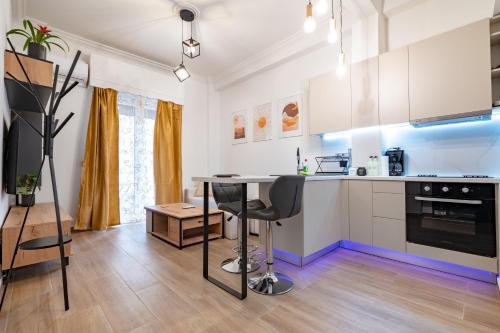 Zeus Nest for 4 pers by ΜΡS — 4-Star Luxury Hotel in Athens, Greece