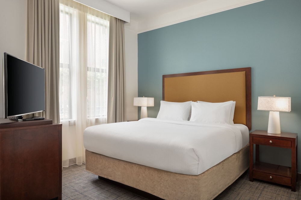 Residence Inn by Marriott Savannah Downtown Historic Distric - photo 13