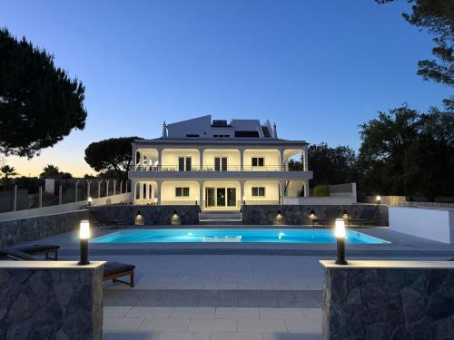 Casa da Cisterna Alvor — 4-Star Luxury Hotel in Alvor, Portugal