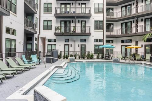 Luxury Condo in Ybor City Tampa w Pool access — 4-Star Luxury Hotel in Tampa, United States