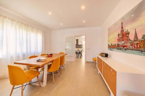 Villa Amfora by Sealand Villas — 4-Star Luxury Hotel in Port D'alcudia, Spain
