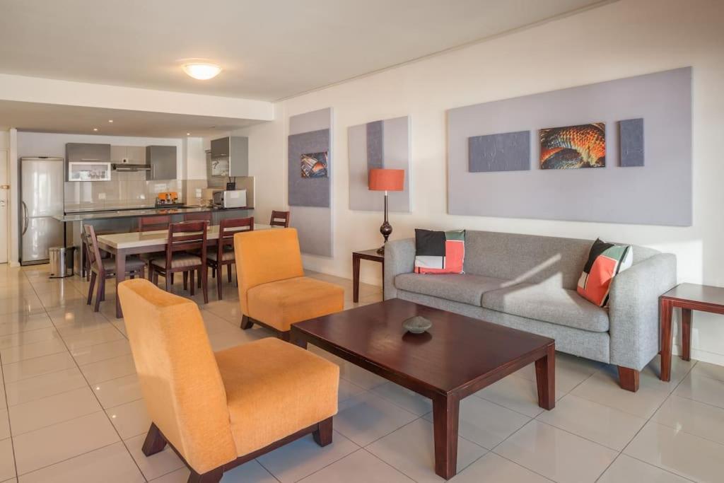 6th Floor 3Bed City Center Spacious & Secure
