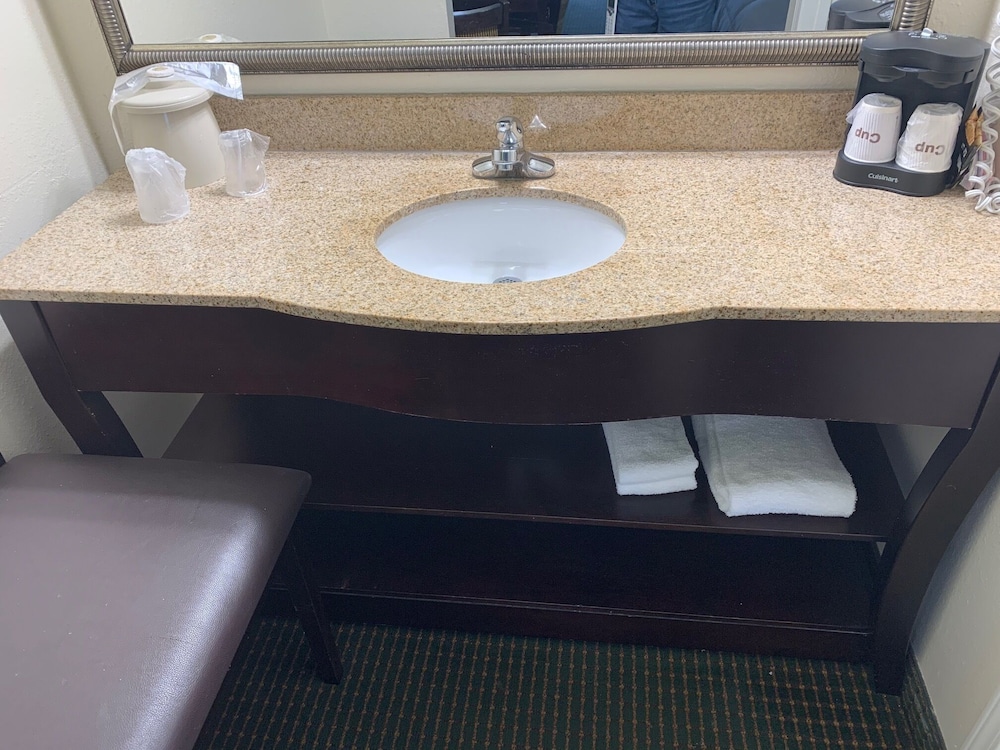 Blackwater Inn - photo 25