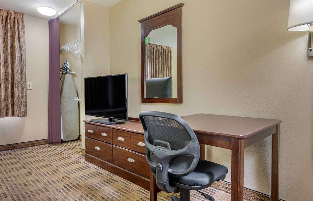 Extended Stay America Suites Chicago Buffalo Grove Deerfield - photo 19