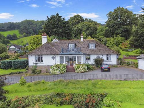 Redway Lodge Porlock — 4-Star Luxury Hotel in Porlock, United Kingdom