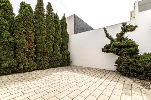 2BR with Free Parking 2min to Seaholme Station