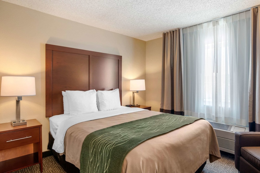 Comfort Inn Medford North - photo 16