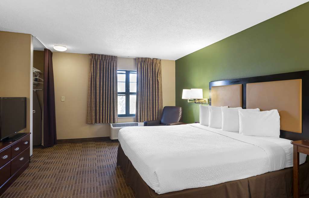 Extended Stay America Suites Orange County Katella Ave - photo 34