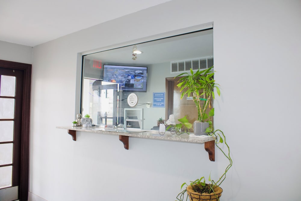 Meridian Inn Oklahoma City Airport — hotel near OKC Will Rogers World Airport
