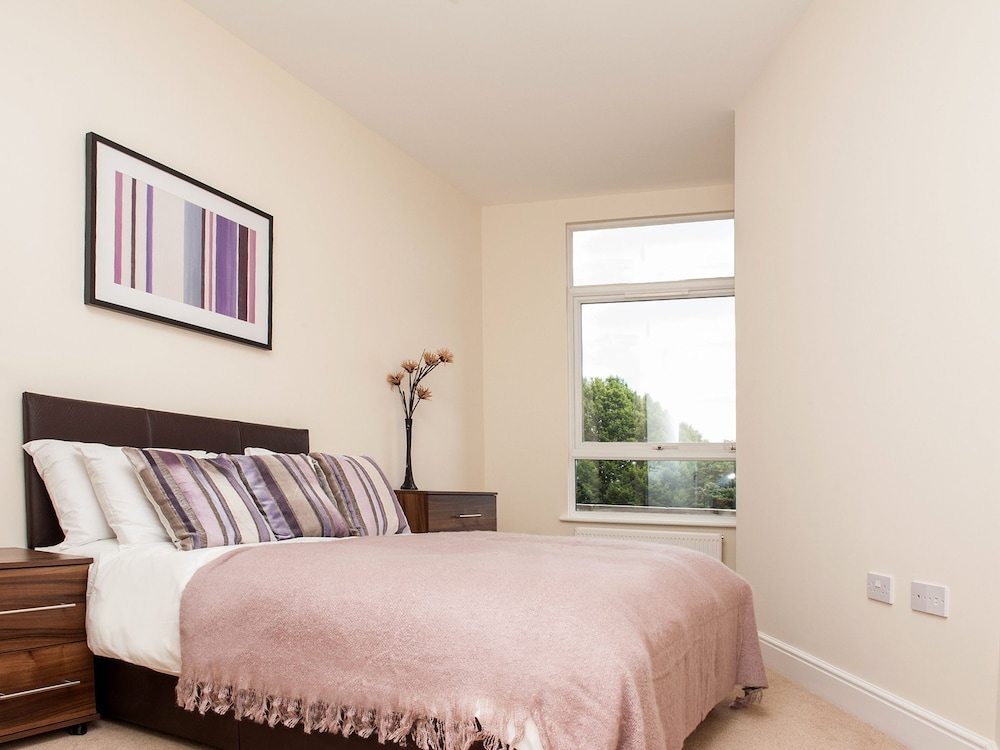 PSF Apartments Ashford — 4-Star Luxury Hotel in Ashford, United Kingdom