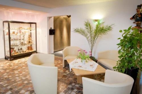 Nussknackerbaude - carbon neutral hotel in Seiffen