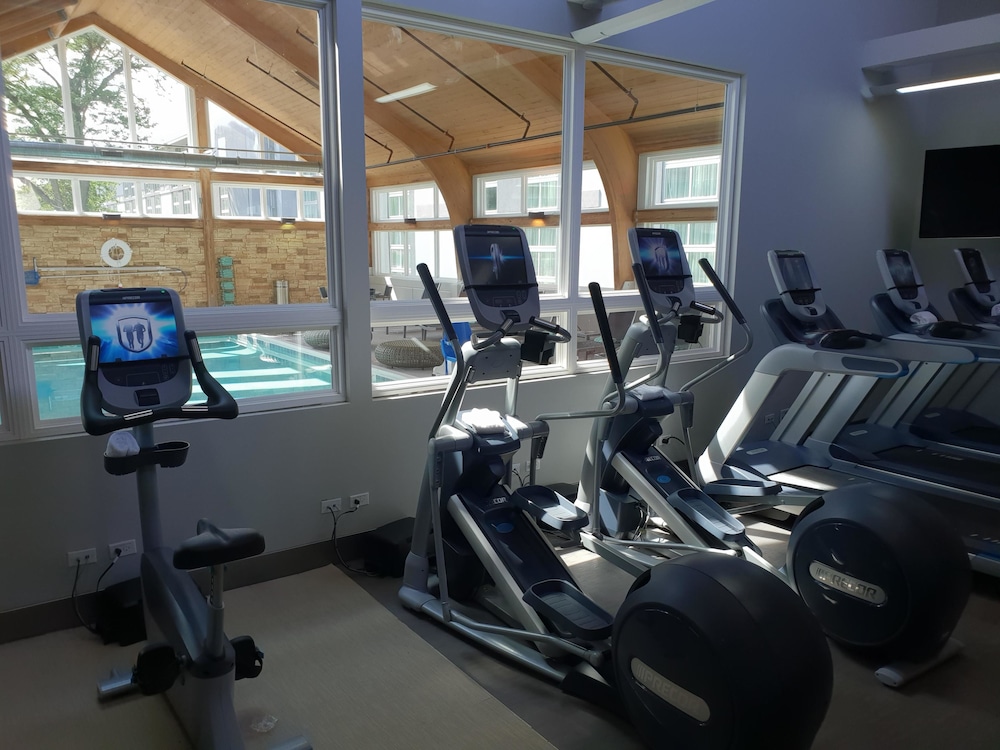 Crowne Plaza Chicago SW Burr Ridge by IHG - photo 32