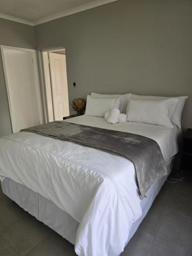 Airport Fresh Lodge — 4-Star Luxury Hotel in Boksburg, South Africa