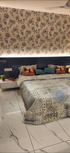 Elegant cozy studio Apartment — 4-Star Luxury Hotel in Thiruvananthapuram, India