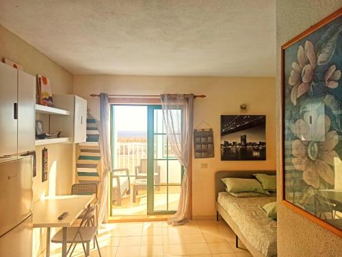 Caleta Paraiso Lovely Coastal Apartment — 4-Star Luxury Hotel in Antigua, Spain