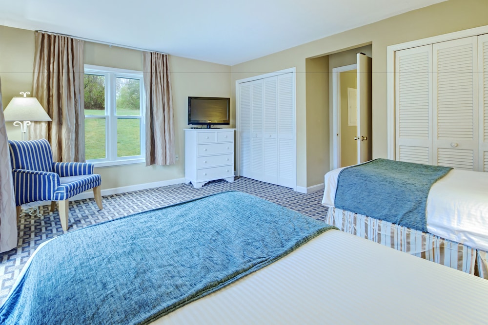 Club Wyndham Newport Overlook - photo 6