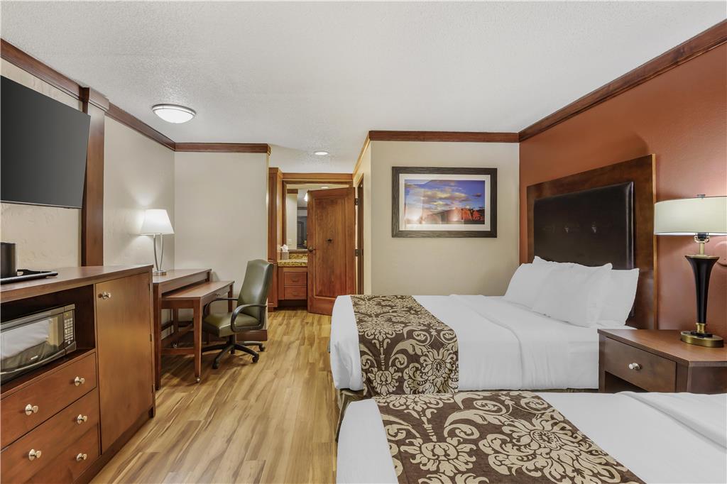 Best Western Plus Greenwell Inn - photo 24