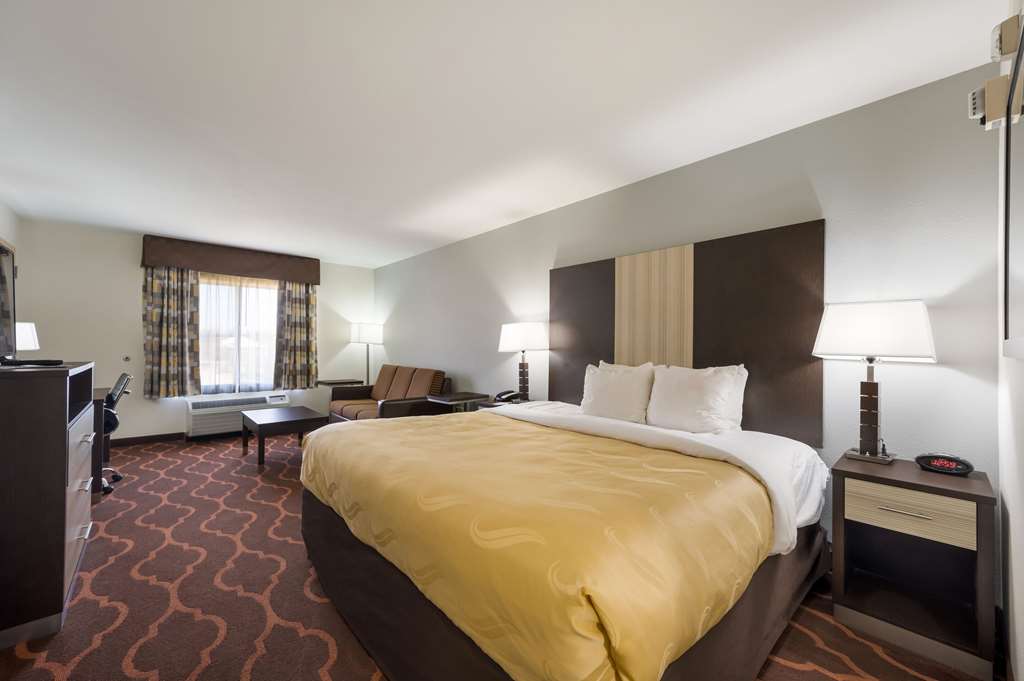 Quality Inn & Suites Huntsville Research Park Area - photo 23