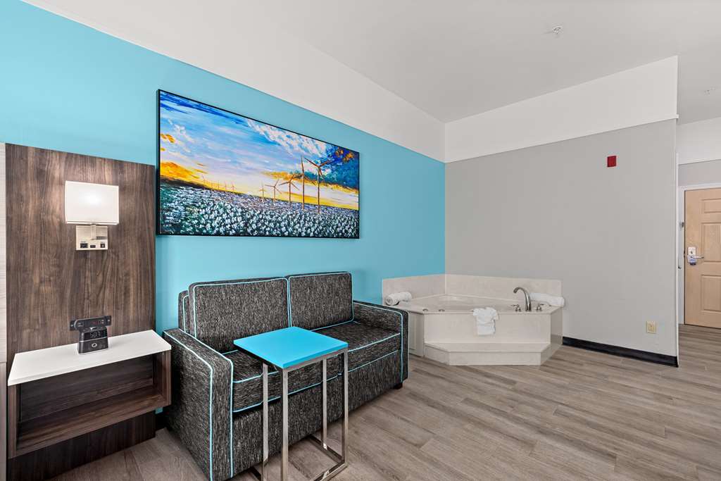 La Quinta Inn & Suites by Wyndham Raymondville - photo 68