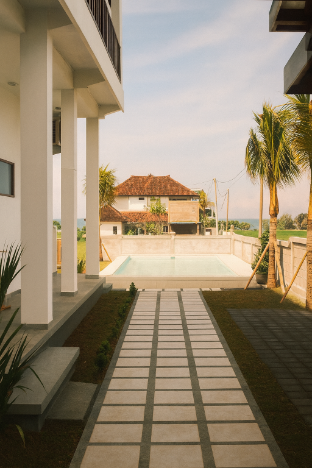 Madewith Hostel — 5-Star Luxury Hotel in Bali, Indonesia