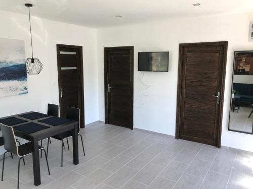 Jókai Apartmanház Balatonszárszó — Balatonszarszo — photo 4