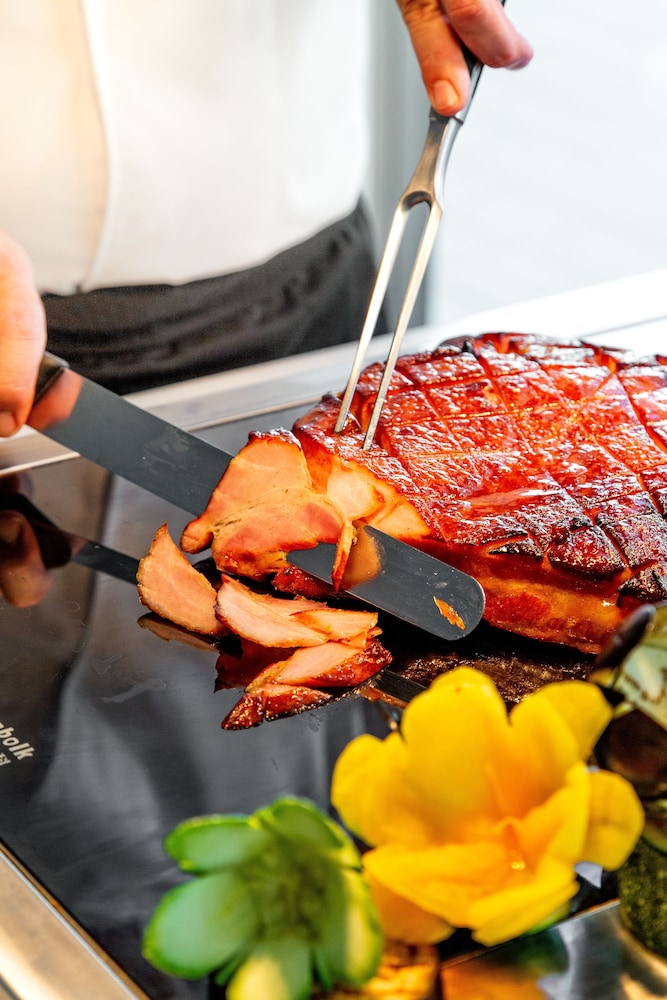 מזון ומשקאות