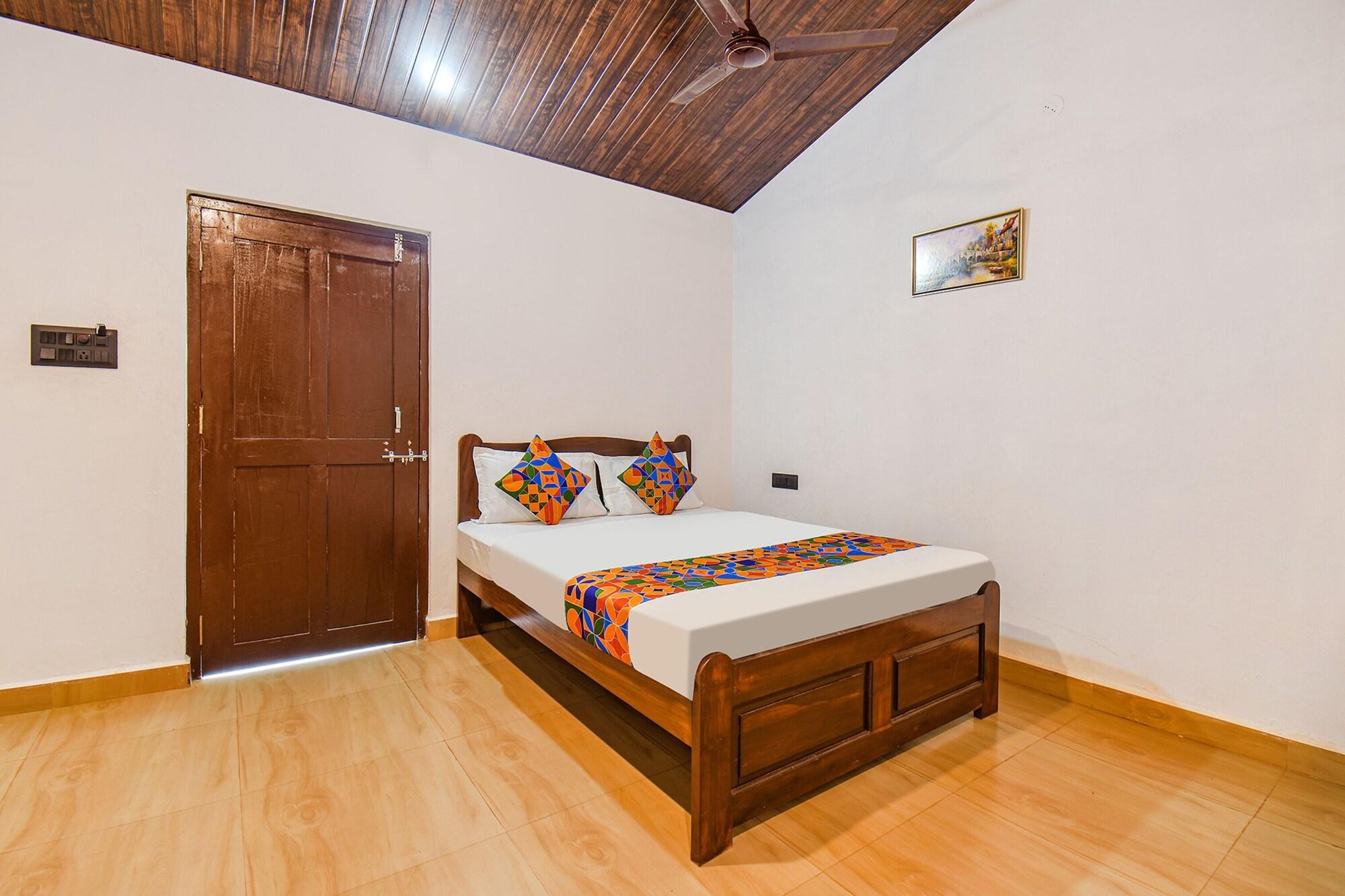 Fabexpress Peacock Suites — hotel in Saligao