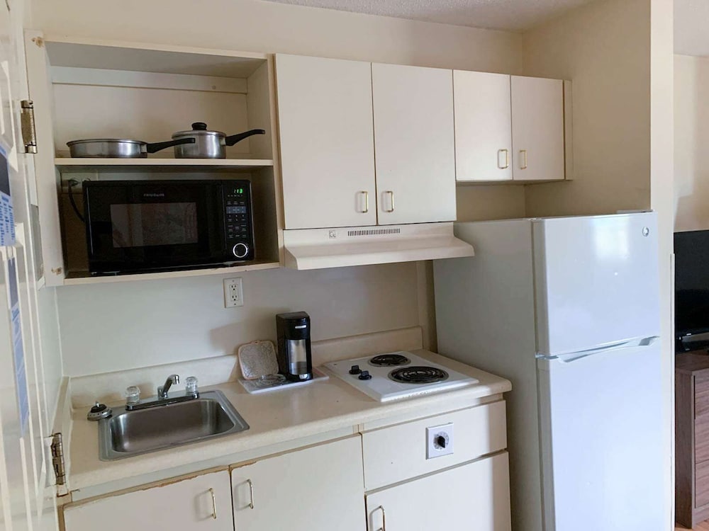 Studio 6 Extended Stay Myrtle Beach SC - photo 8