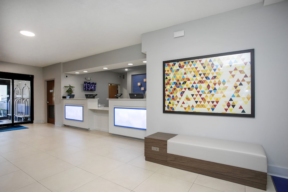 Holiday Inn Express & Suites Jacksonville Mayport Beach an IHG Hotel - photo 3